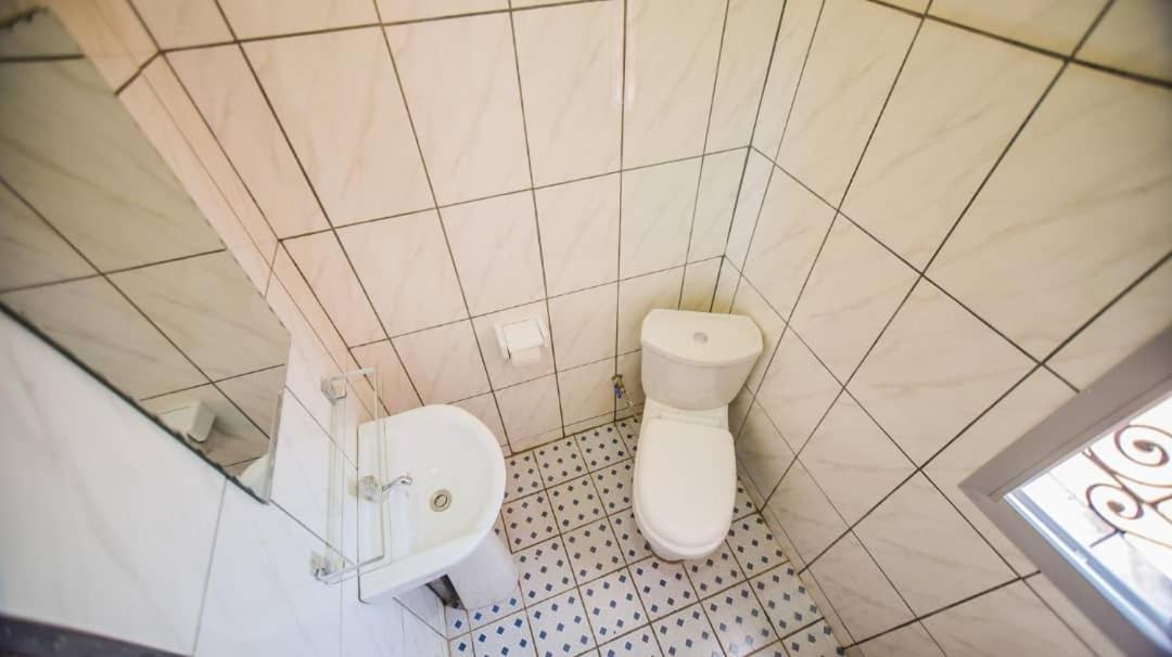 Appartements Neuf De Haut Standing Dm & Ng A Bafoussam Экстерьер фото